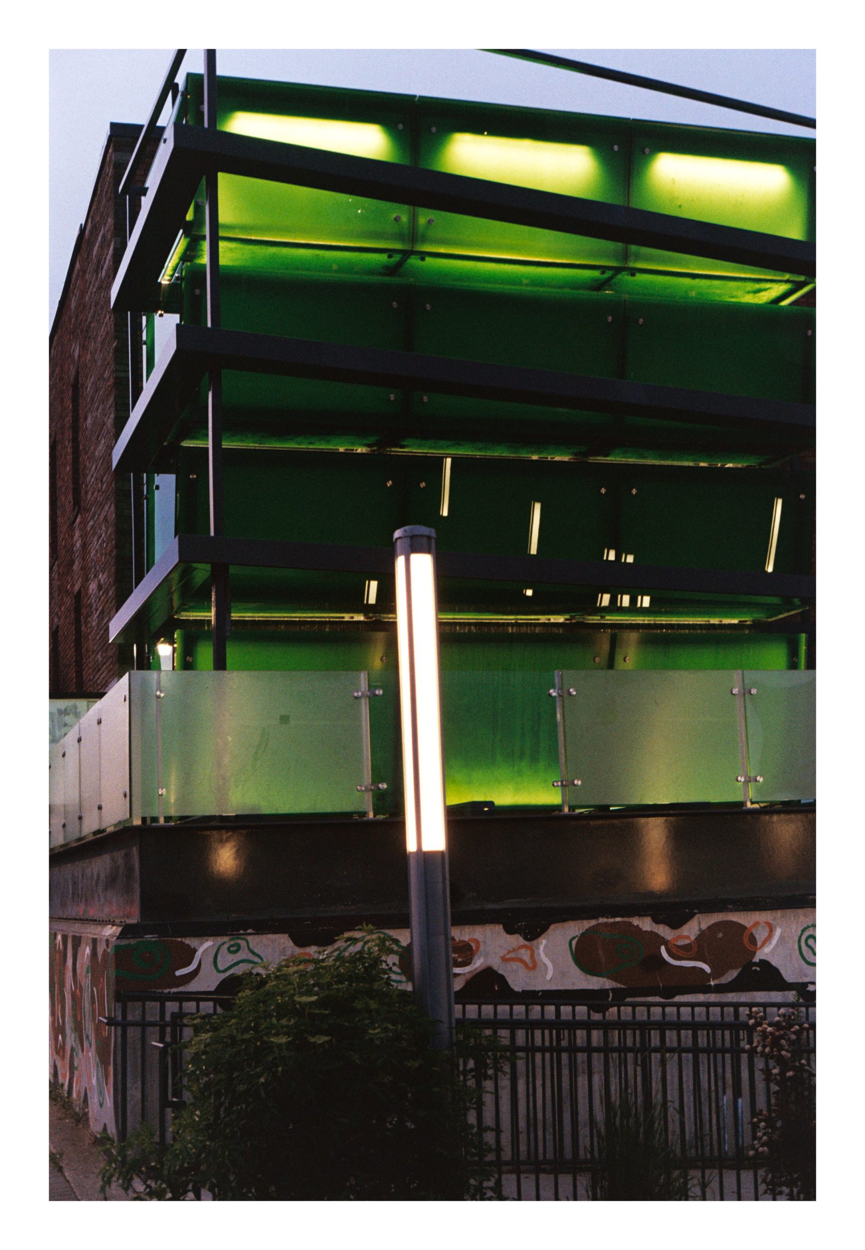 Green illuminated structure